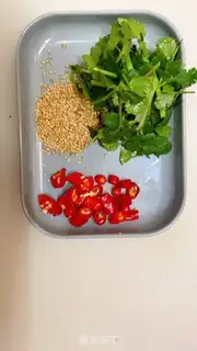Make Spicy hands tore chickens step 5