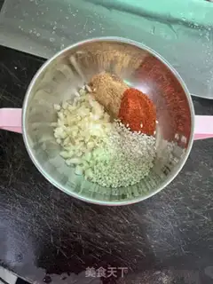 Make Spinach with golden needle mushrooms step 3