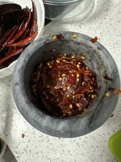 Make Onion pepper oil step 2