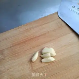 Make Eggs and horse heads step 5