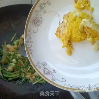 Make Eggs and eggs step 12