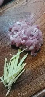 Make Scrawny soup step 1
