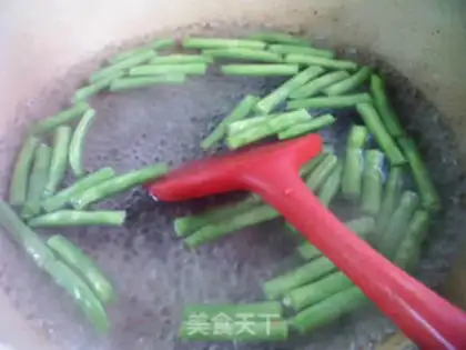 Make Salted eggs and soybeans step 2