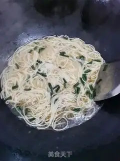 Make Onion noodles step 8