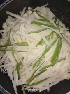 Make Spicy potatoes step 1
