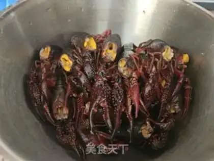 Make Spicy lobster step 3