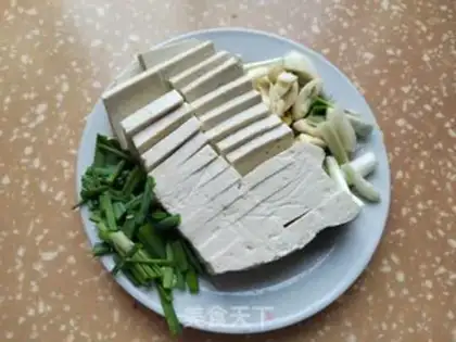 Make Seafood mushrooms and tofu step 2