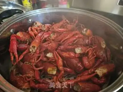 Make Spicy lobster step 4