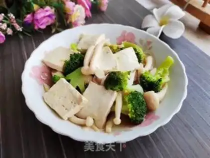 Make Seafood mushrooms and tofu step 7