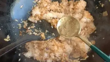 Make Hot cabbage squid fried rice step 5