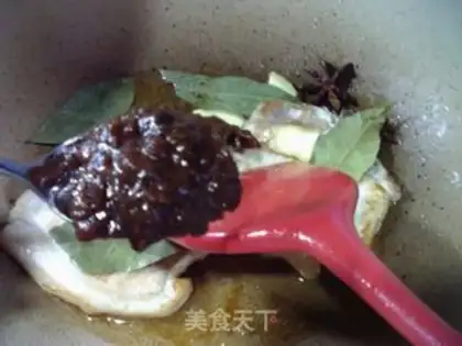 Make A pork chop with sauce step 3
