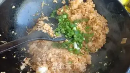 Make Hot cabbage squid fried rice step 7