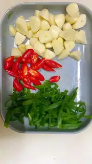 Make Garlic-fried chicken step 1