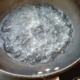 Make The peanuts and the maran heads step 1