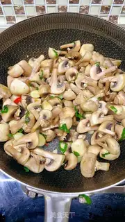Make Garlic-fried chicken step 5