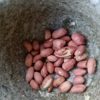 Make The peanuts and the maran heads step 5