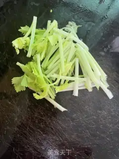 Make Sod tea and meat step 1