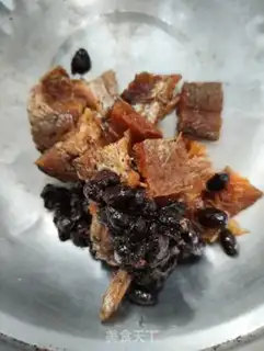 Make The beanfish is fried step 2
