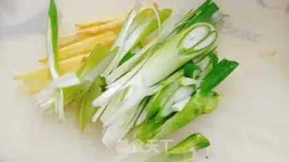 Make Spicy onions step 2