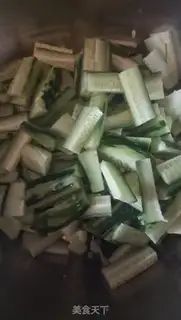 Make Shoot the cucumber step 5