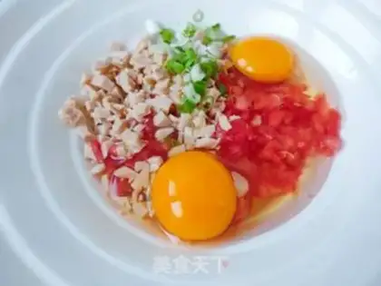 Make Tomato sausage eggcake step 2