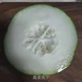 Make Seameat melon soup step 0