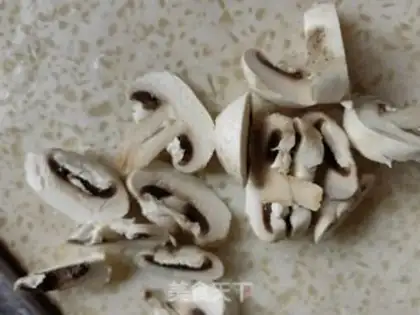 Make Spoon mushroom soup step 4
