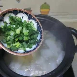 Make Seameat melon soup step 9