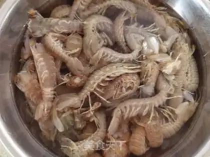 Make Pickled shrimp crawling step 2