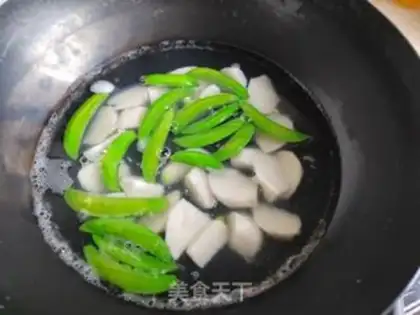 Make Potato bean noodle soup step 3