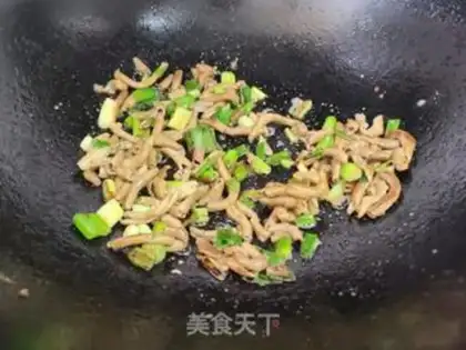 Make Onion duck intestines step 3