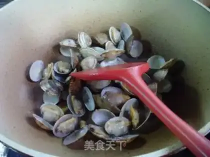 Make Saffron clams step 3
