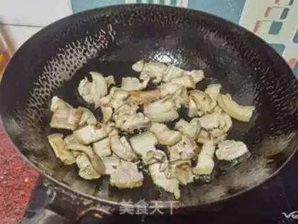 Make The sauce comes back to the pot step 3