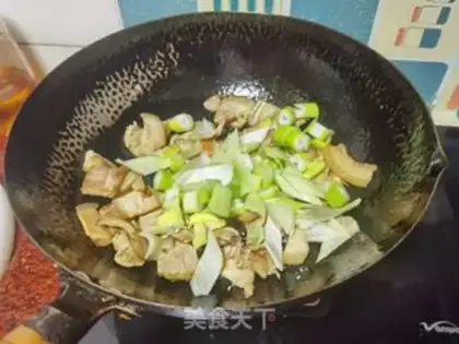 Make The sauce comes back to the pot step 4