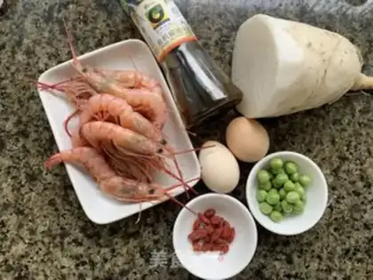 Make Egg radish soup step 0