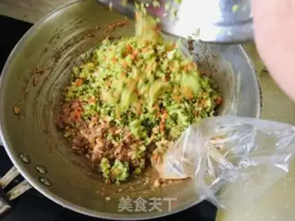 Make radish dumplings step 2