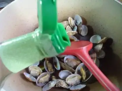 Make Saffron clams step 5