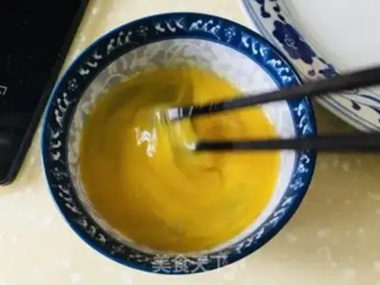 Make Scrambled eggs step 2