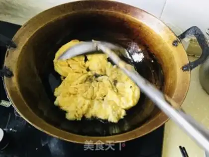 Make Scrambled eggs step 3