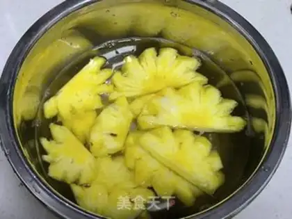 Make Pineapple chicken wings step 1