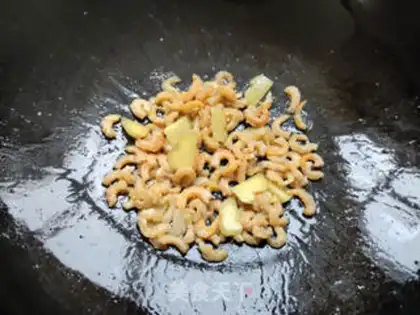 Make Shrimp melon soup step 4