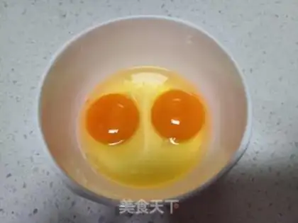 Make Eggs fried with radish step 0