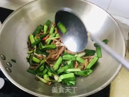 Make Garlic silt
