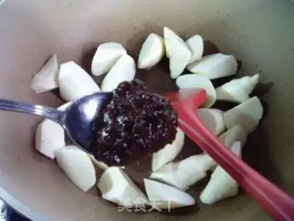 Make The sauce is white step 4