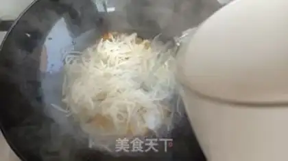 Make Fried egg radish soup step 8