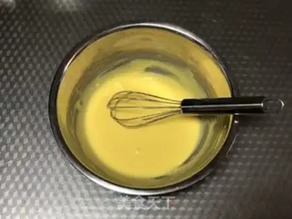 Make Onion meat and ham cake step 1