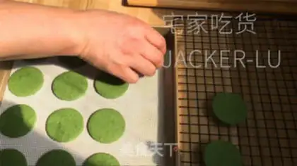 Make Tea chocolate crackers step 12