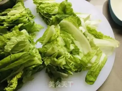 Make Garlic cabbage step 0