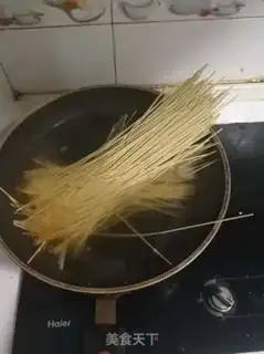 Make Hot dry noodles step 2