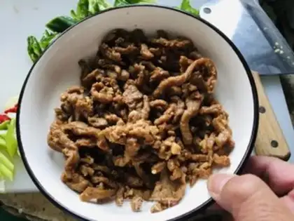 Make Fried meat step 1